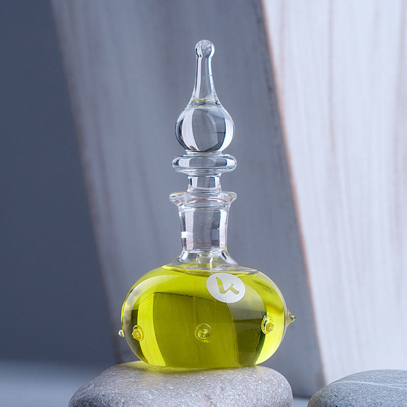 Scented Oil Recommendations from French Marie Claire : From Sexy to Couture